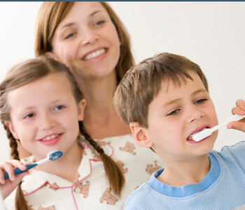 Dental team in Houston provides tips for parents and kids to help them maintain excellent oral hygiene